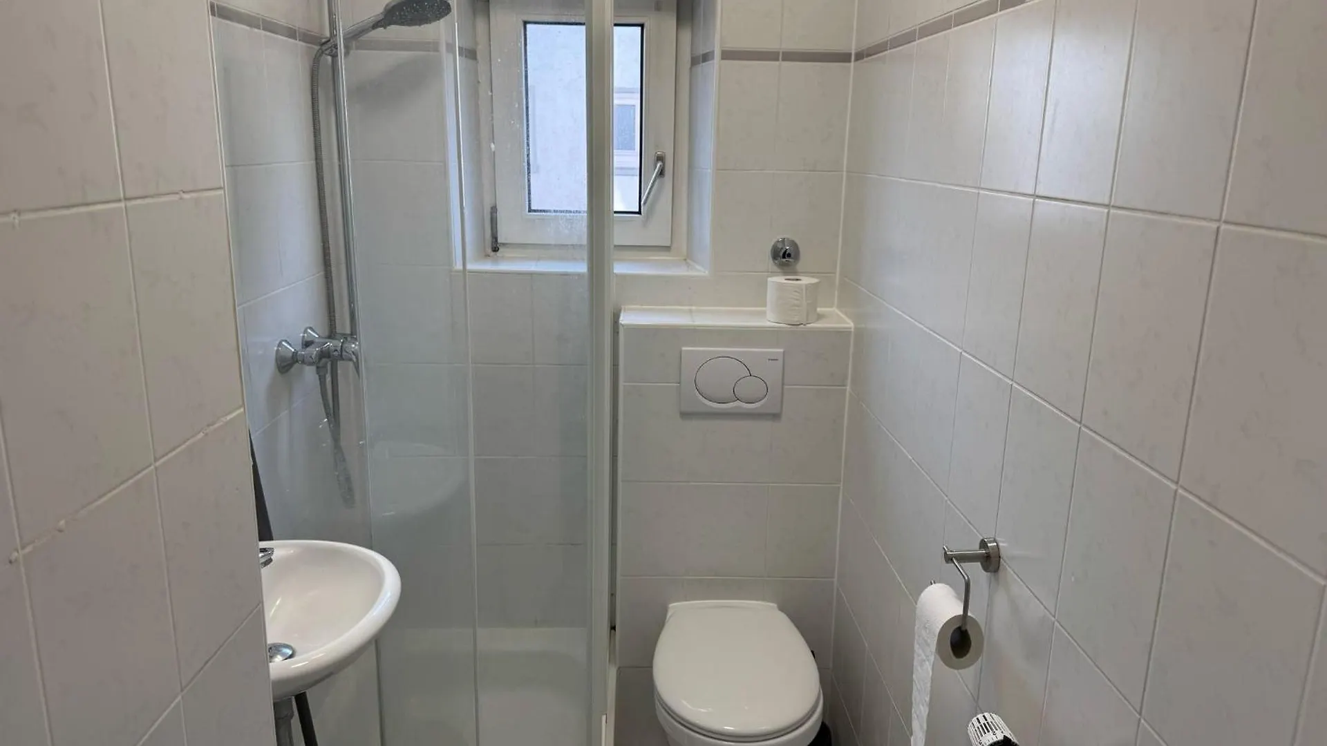 Ruhige 3-Zimmerwohnung Im Norden Bremens Fuer Monteure Und Geschaeftsreisende Pm 31 Og Bremen