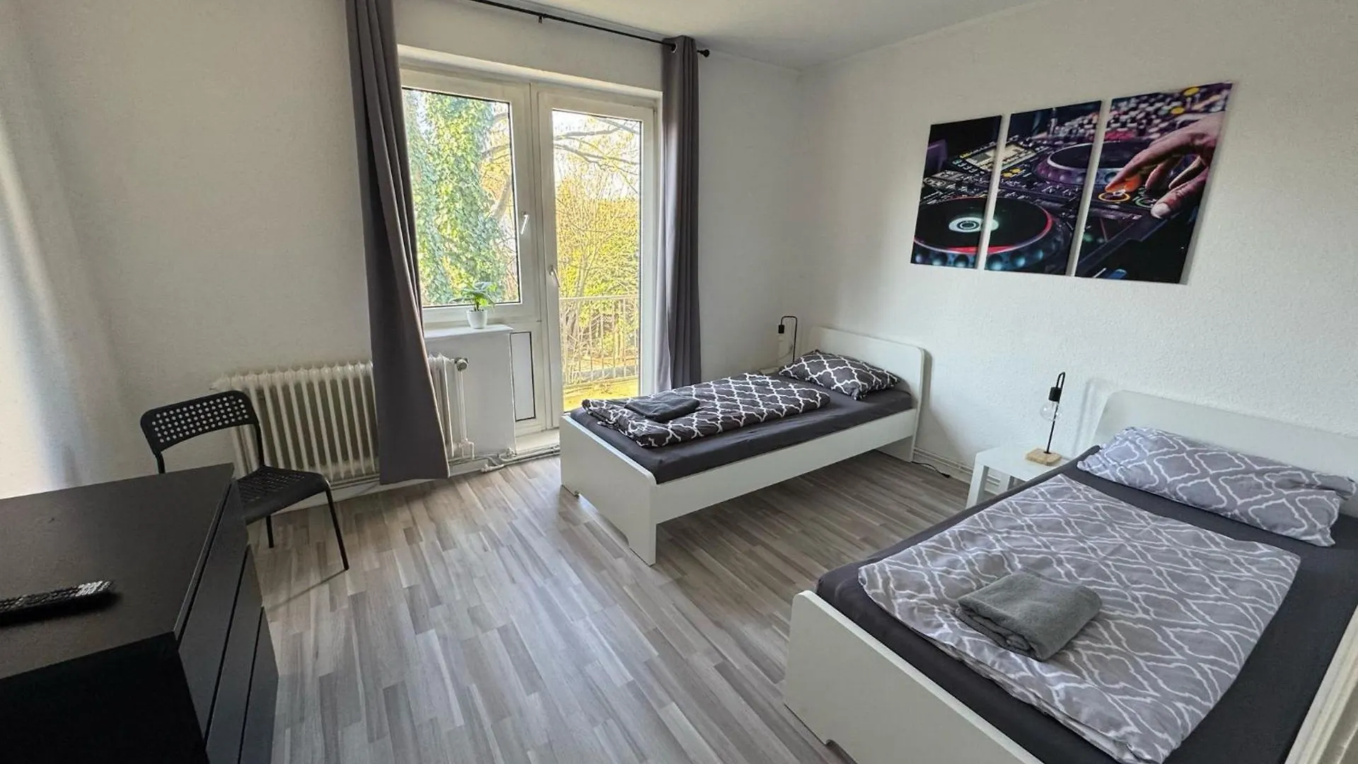 Ruhige 3-Zimmerwohnung Im Norden Bremens Fuer Monteure Und Geschaeftsreisende Pm 31 Og Germany