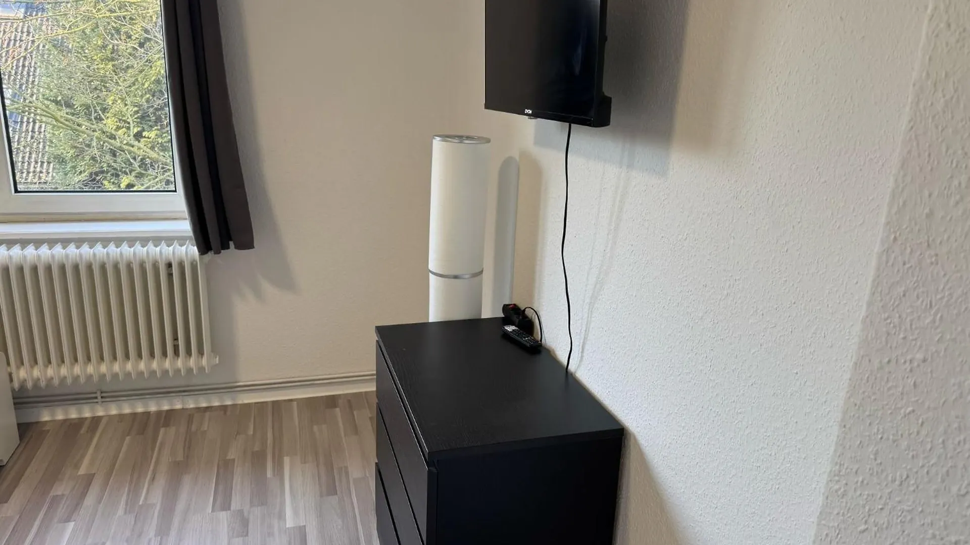 Ruhige 3-Zimmerwohnung Im Norden Bremens Fuer Monteure Und Geschaeftsreisende Pm 31 Og 0*, Bremen Germany