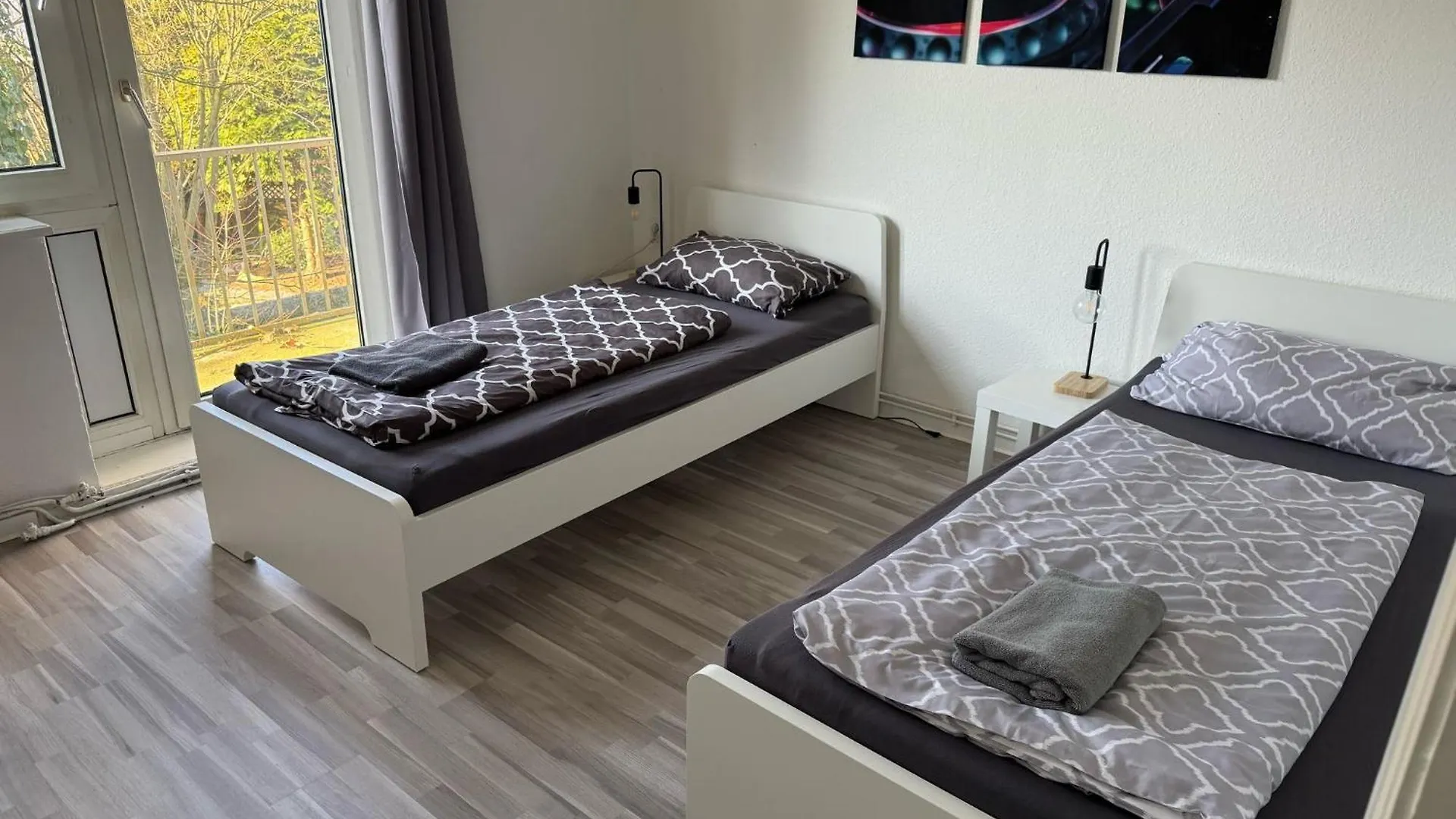 Ruhige 3-Zimmerwohnung Im Norden Bremens Fuer Monteure Und Geschaeftsreisende Pm 31 Og Apartment