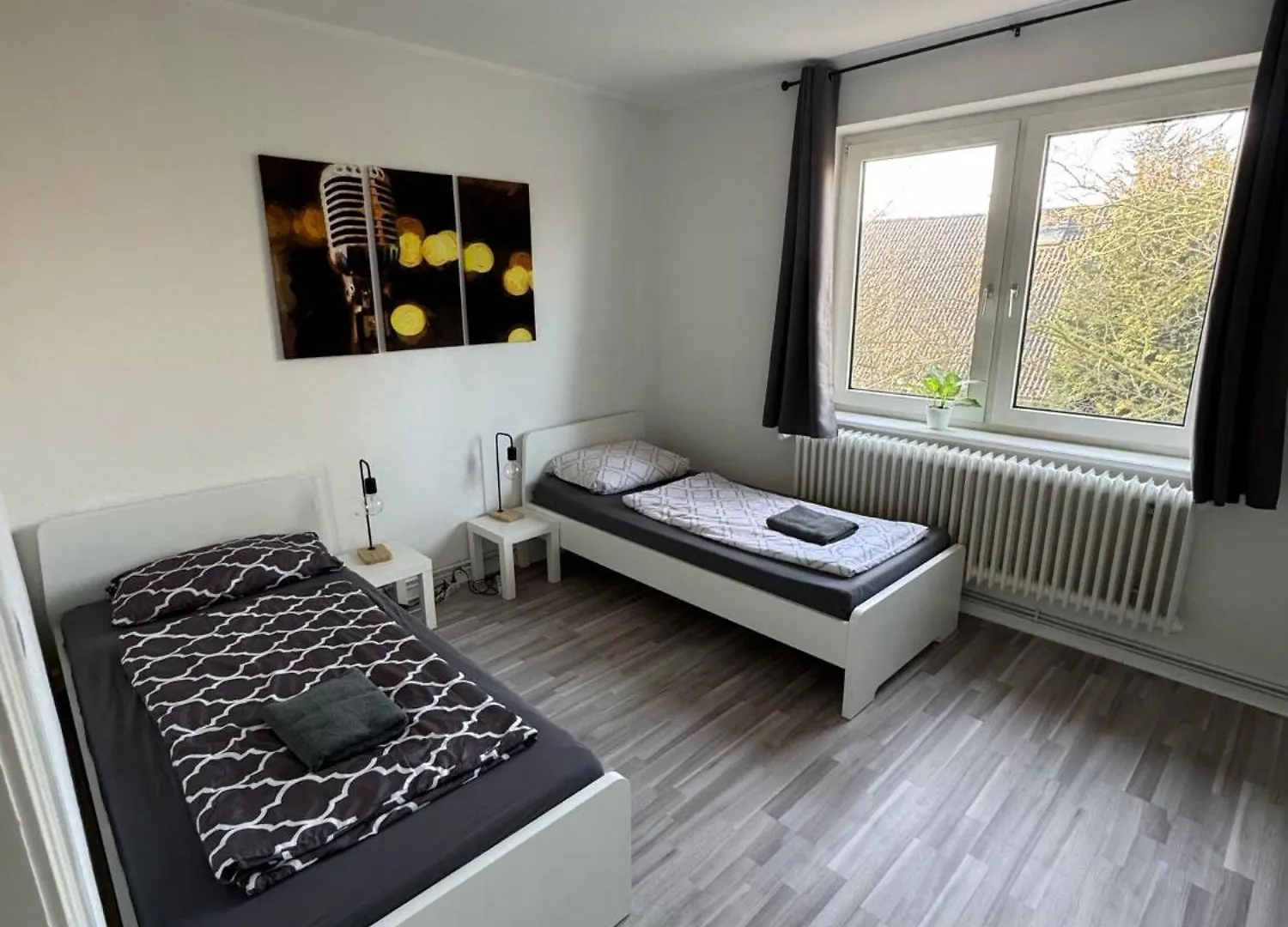 Ruhige 3-Zimmerwohnung Im Norden Bremens Fuer Monteure Und Geschaeftsreisende Pm 31 Og 0*, Bremen